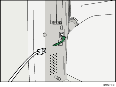 ilustración de la conexión del cable de interface de Ethernet