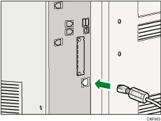 Illustrazione del collegamento del cavo di interfaccia Ethernet